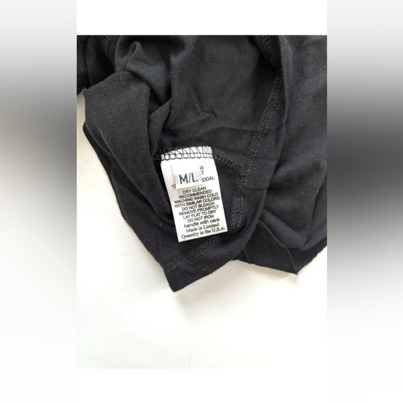 Shimmering Lightening Bolt Workout Tank Top with Cutout Sides New NWOT- Size M/L - Picture 4 of 7